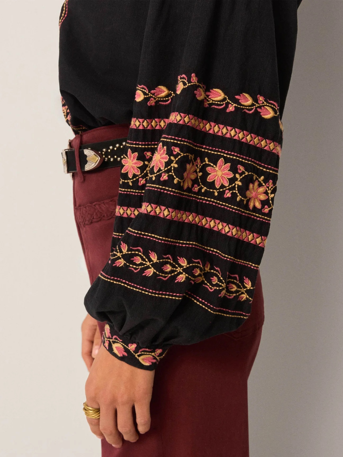 Virginia Blouse Dark fra Maison Hotel