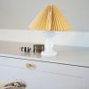 Petro 3 lampe i hvid opal fra Pink Rose