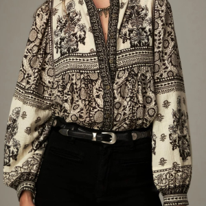 Azar Blouse – Antique Bone fra Maison Hotel