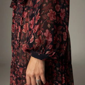 Nila Dress – Punk Pink fra Maison Hotel