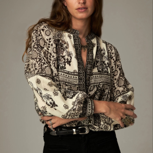 Azar Blouse – Antique Bone fra Maison Hotel