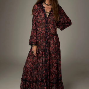 Nila Dress – Punk Pink fra Maison Hotel