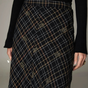 Nelly Skirt – Noir Plaid | Maison Hotel